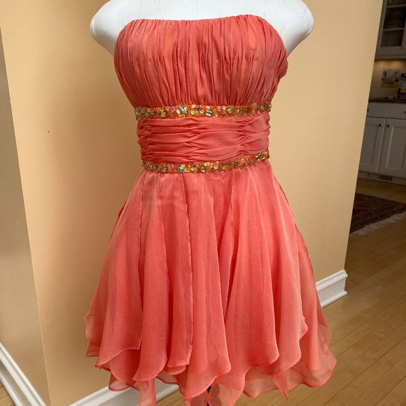 Chiffon Silk Sweetheart Strapless Dress - Picture 1 of 14